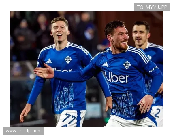 帕拉蒂奇嘲科莫难比佛罗伦萨队 帕拉蒂奇嘲科莫难比佛罗伦萨队